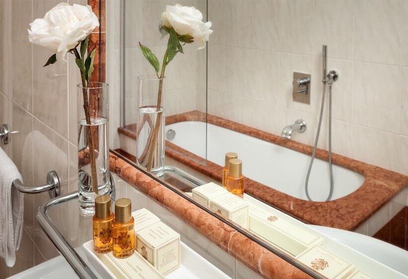 اتاق کلاسیک, Executive