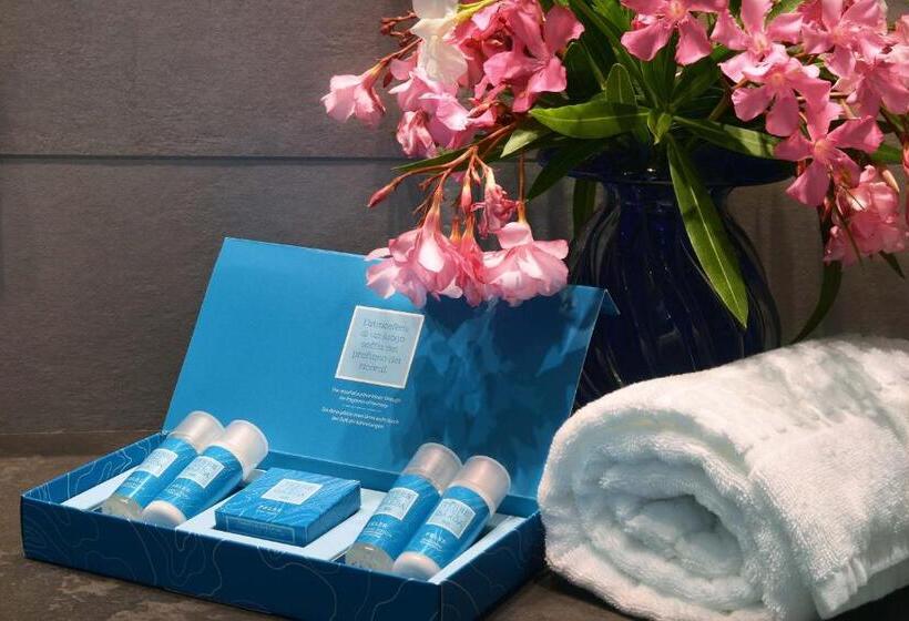 高级三人间, Monte Baldo E Villa Acquarone