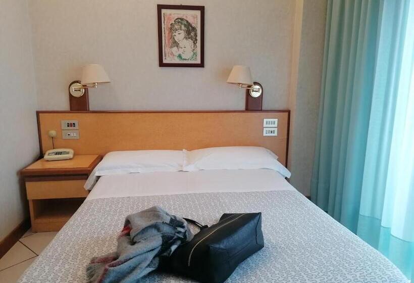 اتاق عادی, Napoleon