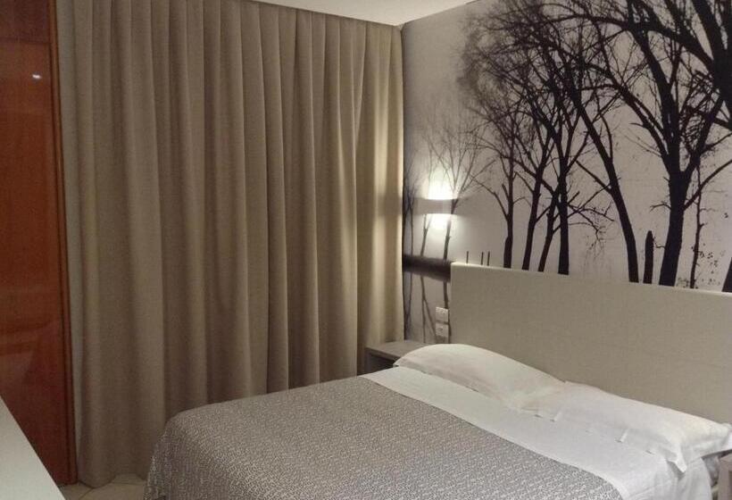 اتاق کلاسیک, Napoleon