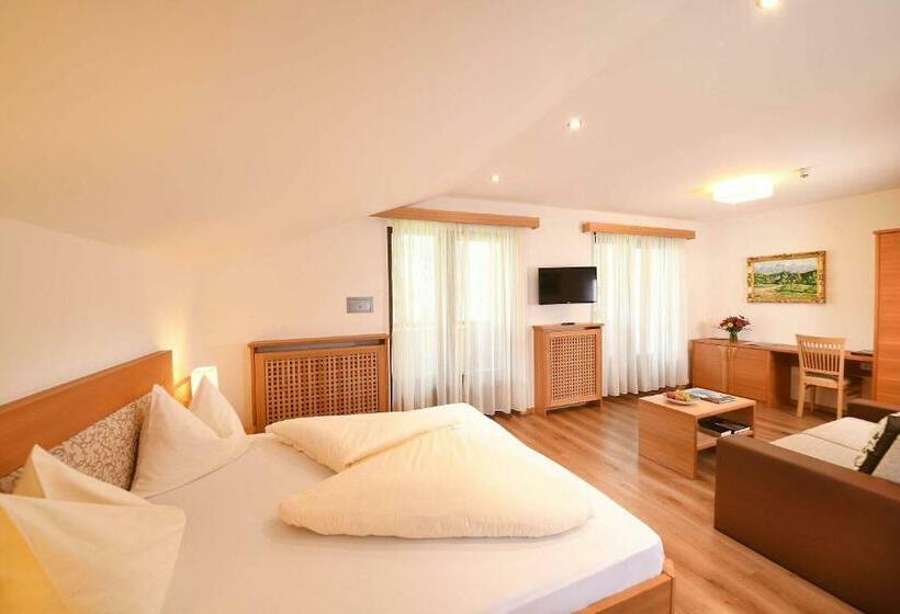 سوئیت کلاسیک, Paradies