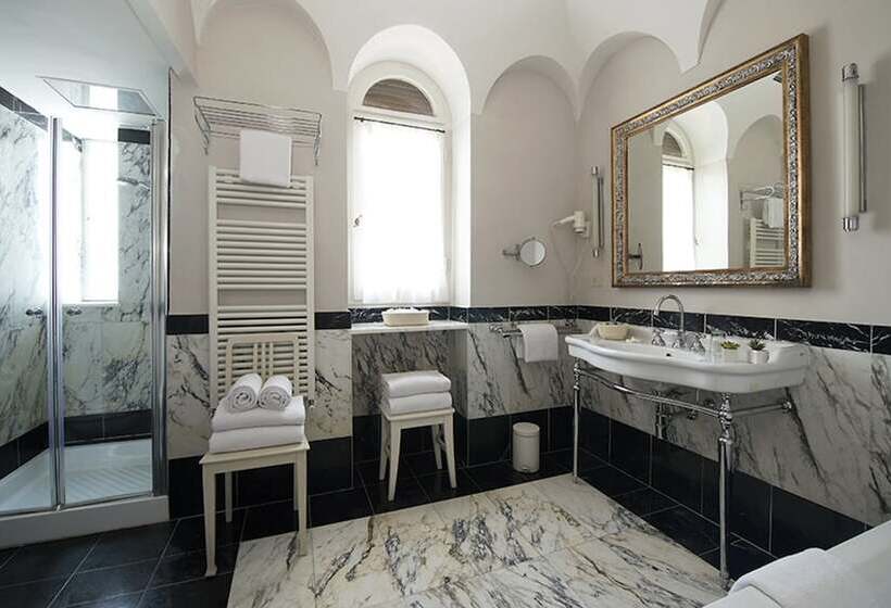 اتاق استاندارد چهار تخته, Park Palace