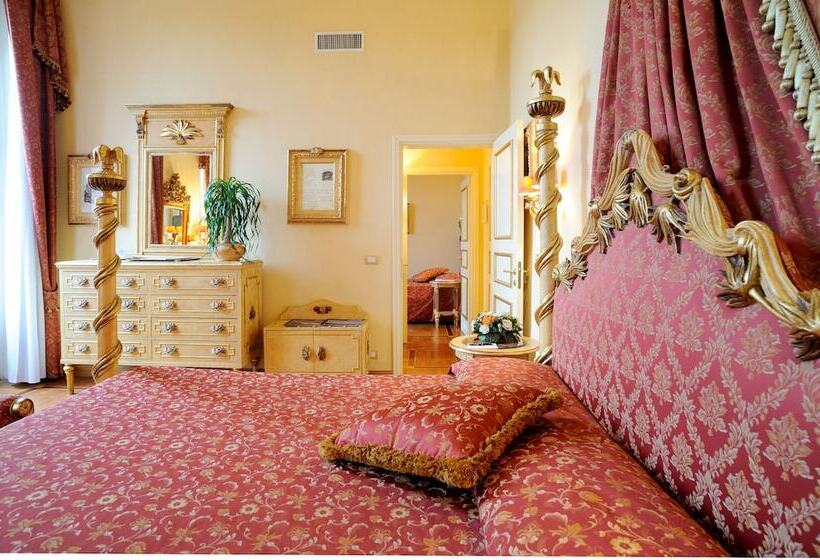سوییت لوکس, Park Hotel Villa Ariston