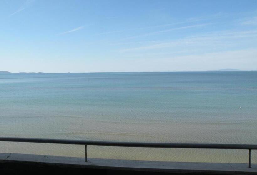 Triple Room Sea View, Parrini