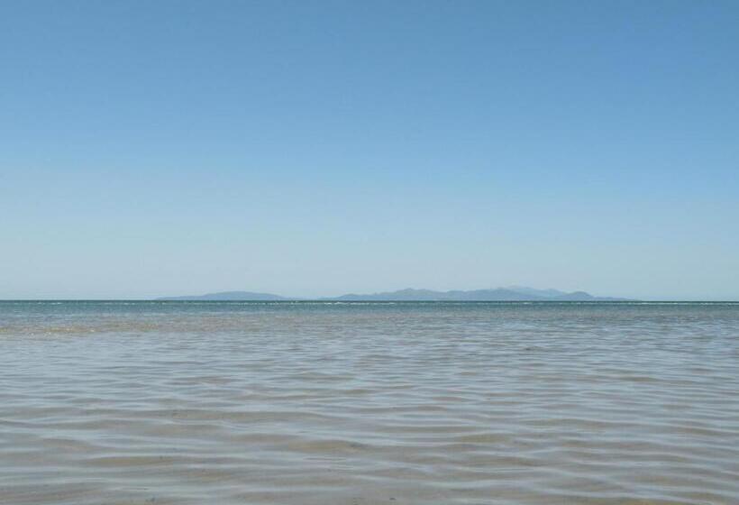 Triple Room Sea View, Parrini