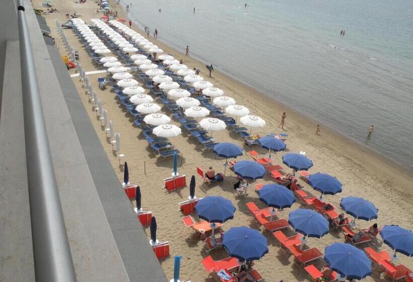 Triple Room Sea View, Parrini