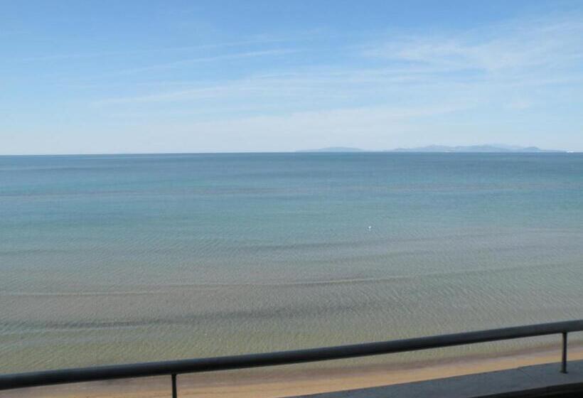 Triple Room Sea View, Parrini