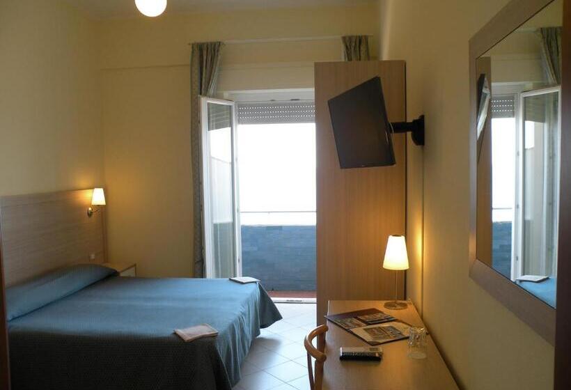 Triple Room Sea View, Parrini