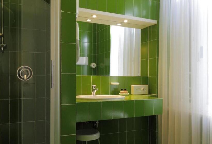 Номер Стандартный с Видом, Piroscafo