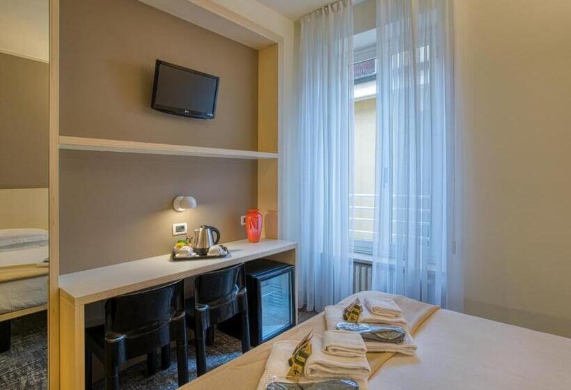 Номер Стандарт, Piroscafo