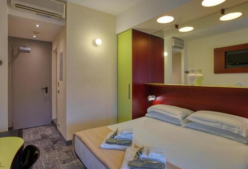 Номер Стандарт, Piroscafo