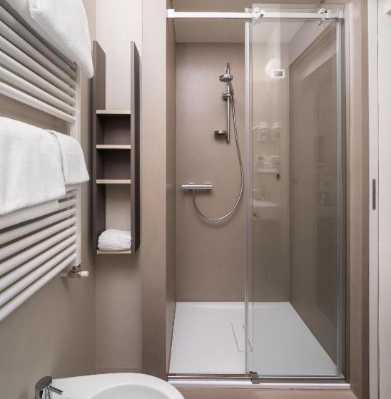 Номер Стандартный с Видом, Piroscafo