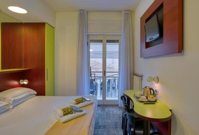 Номер Стандартный с Видом, Piroscafo