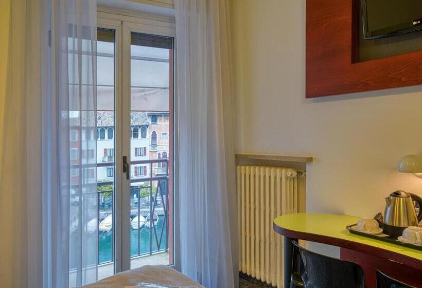 Номер Стандартный с Видом, Piroscafo