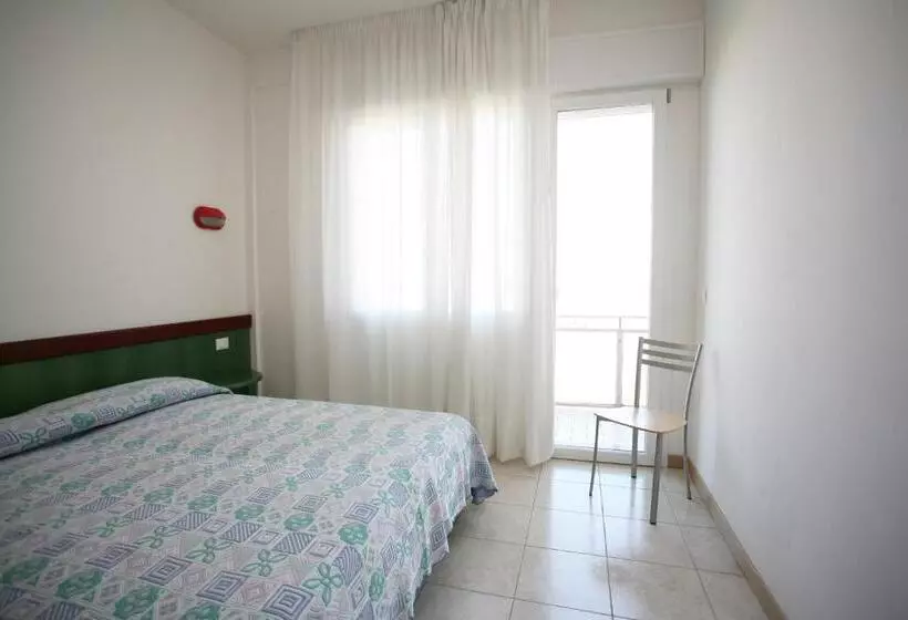 آپارتمان 2 خوابه با چشم‌انداز دریا, Residence Capinera