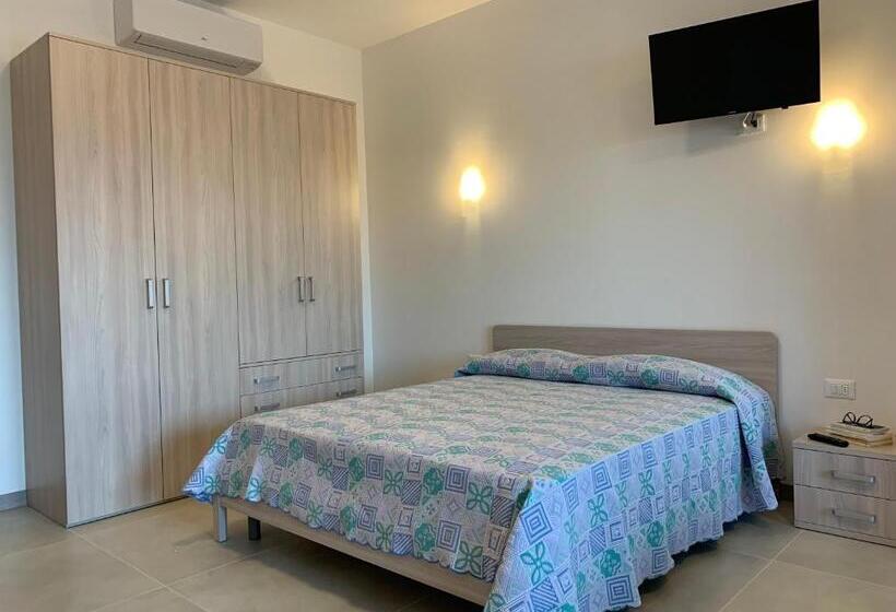 スタンダードスタジオ, Residence Capinera