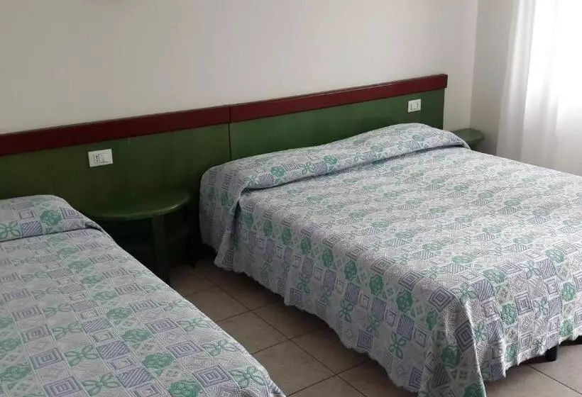 آپارتمان 1 خوابه با چشم‌انداز دریا, Residence Capinera