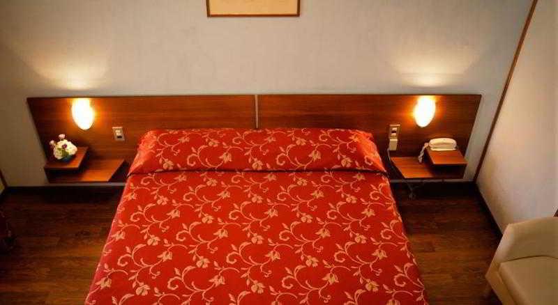 スタンダードルーム, Salieri