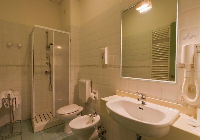 חדר סטנדרט, Serapo