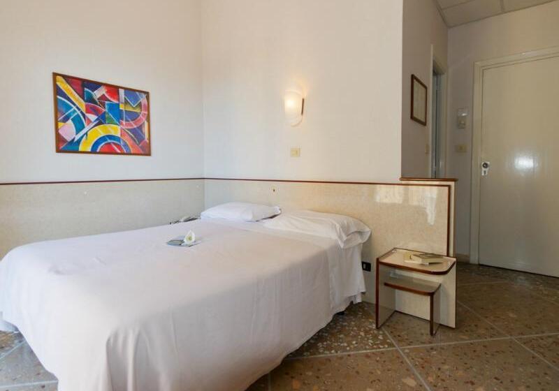 חדר סטנדרט, Serapo