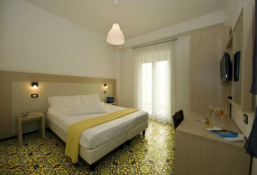 Номер Стандарт с Балконом, Torre Di Milo