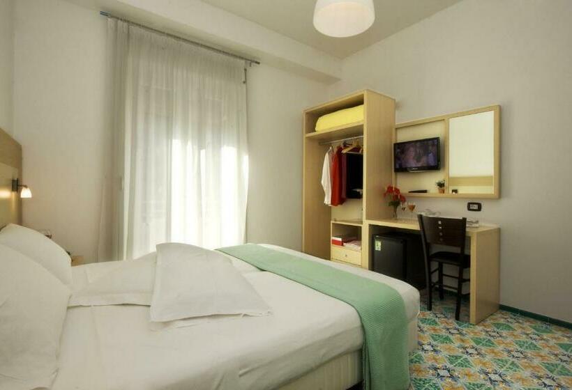 标准间带阳台, Torre Di Milo