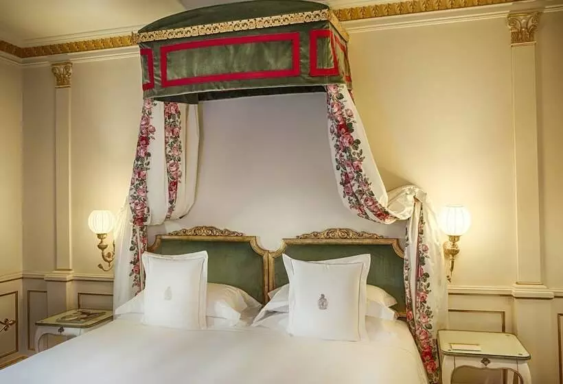 اتاق کلاسیک, Villa Cora