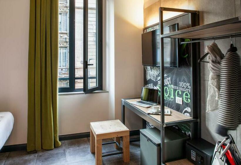 اتاق استاندارد یک نفره, Spice Hotel Milano