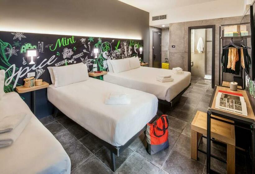 اتاق استاندارد چهار تخته, Spice Hotel Milano
