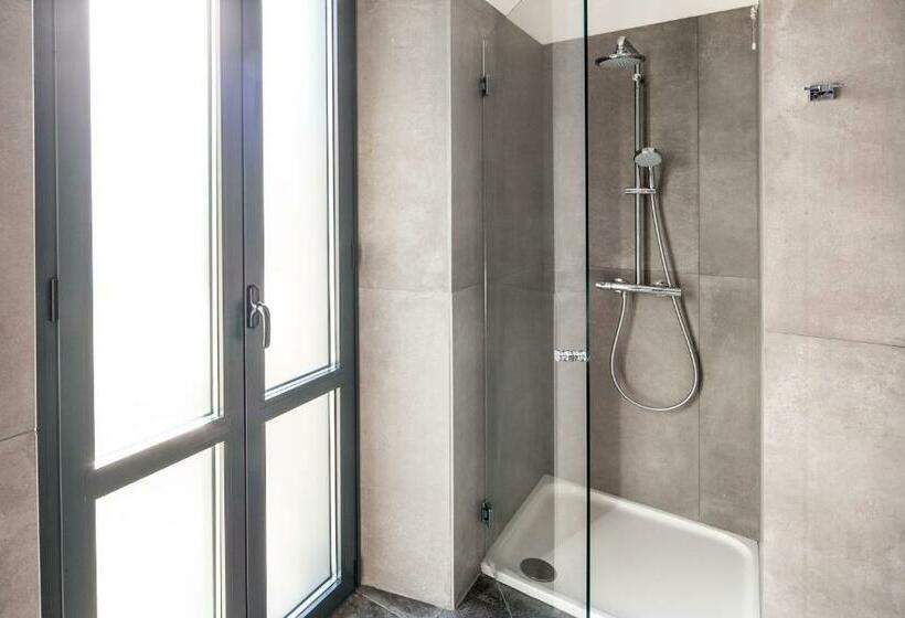 اتاق استاندارد سه تخته با بالکن, Spice Hotel Milano