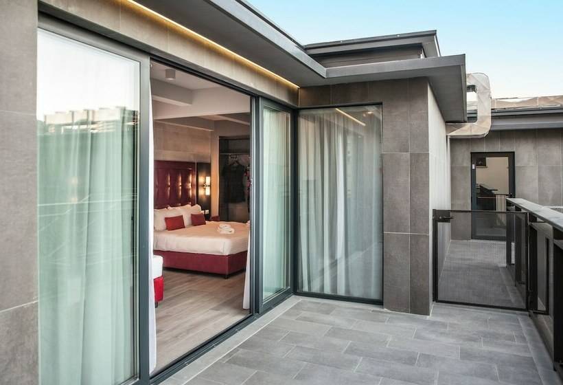اتاق سوپریور چهار تخته, Spice Hotel Milano