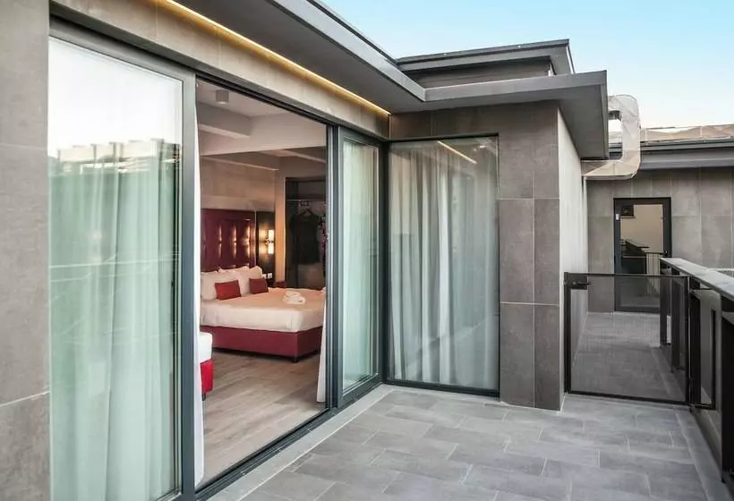 اتاق سوپریور چهار تخته, Spice Hotel Milano