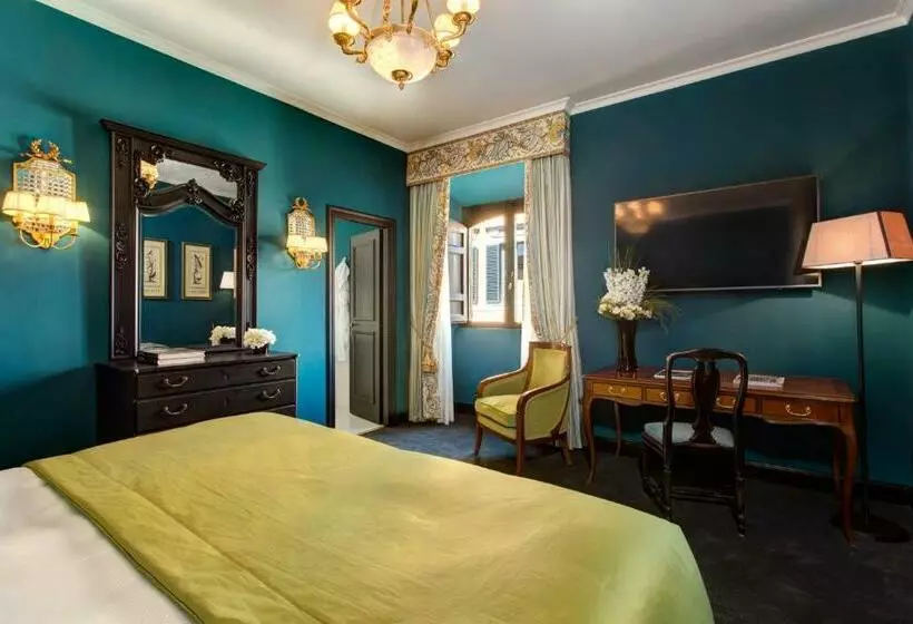 اتاق لوکس, D’inghilterra Roma – Starhotels Collezione