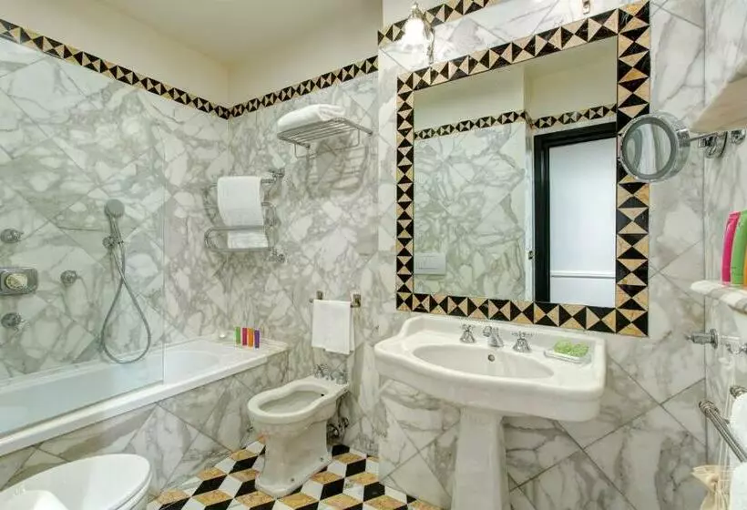 سوییت جونیور, D’inghilterra Roma – Starhotels Collezione