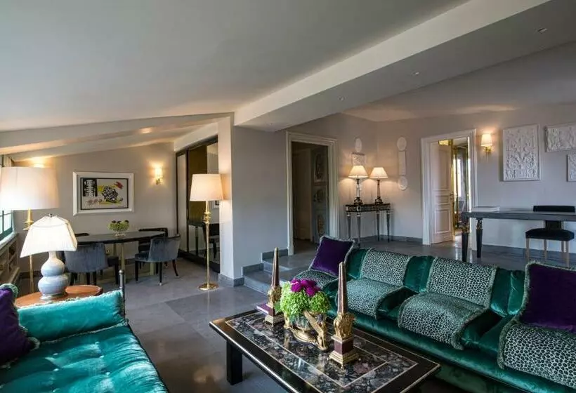 سوئیت پنت هاوس, D’inghilterra Roma – Starhotels Collezione
