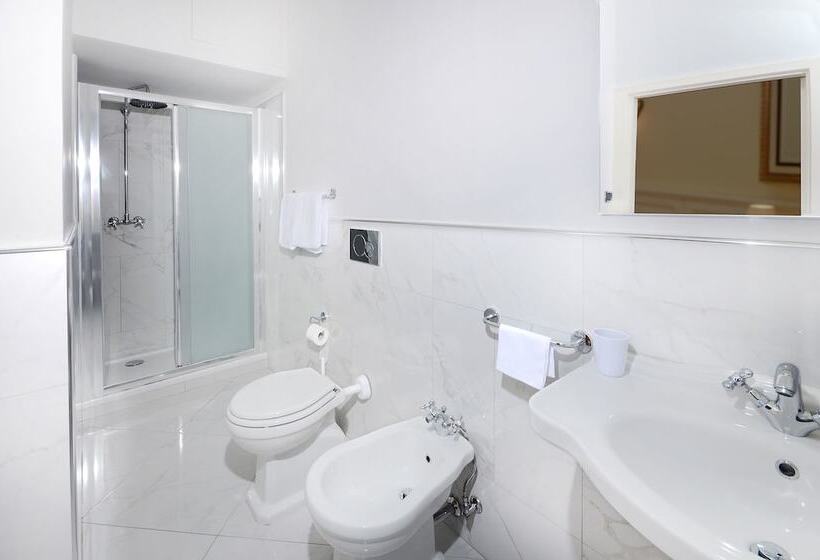 اتاق کلاسیک, Ambasciatori Palace