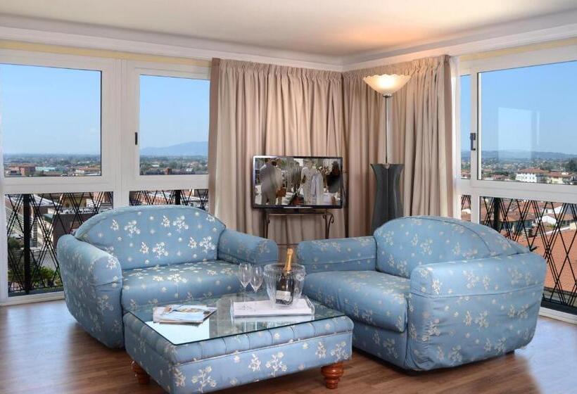 سوییت جونیور, Ambasciatori Palace