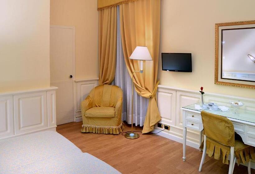 スタンダードルーム, Ambasciatori Palace