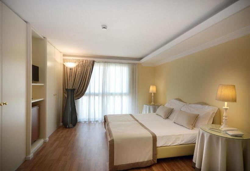 اتاق لوکس, Ambasciatori Palace