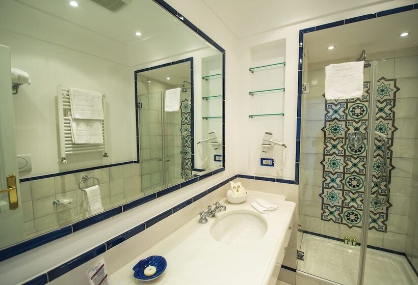 חדר אקזקיוטיב נוף לים, Buca Di Bacco