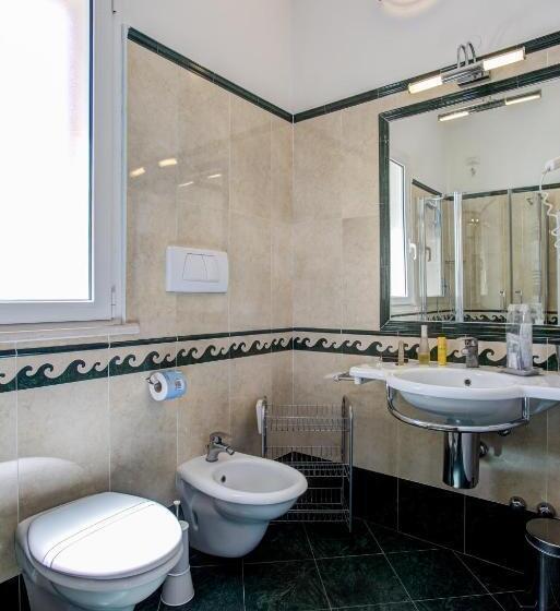 Triple Room Sea View, Byron