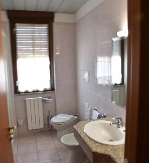 Standard Yhden Hengen Huone, Califfo