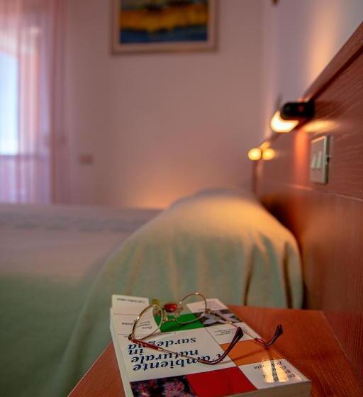 标准单人间, Califfo