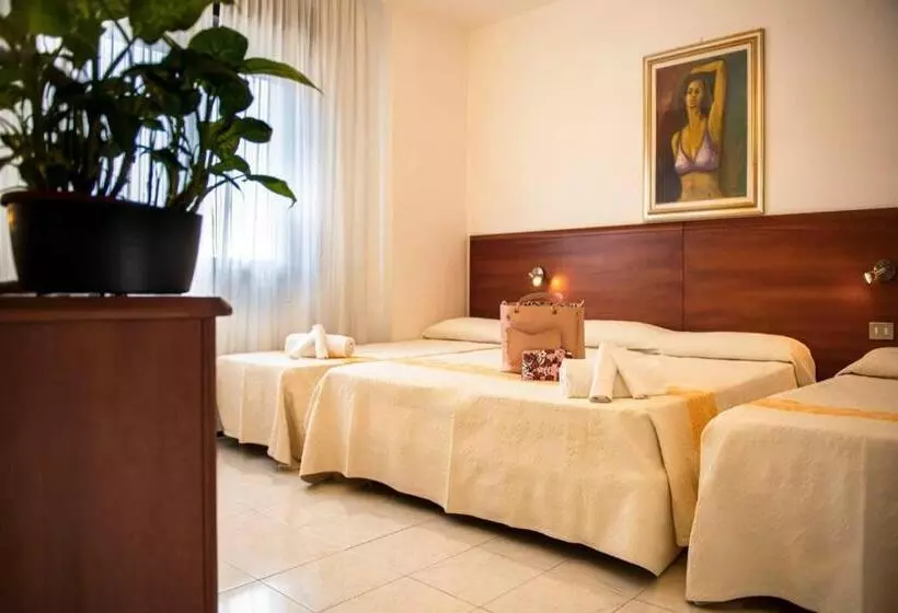 Economy Quadruple Room, Califfo
