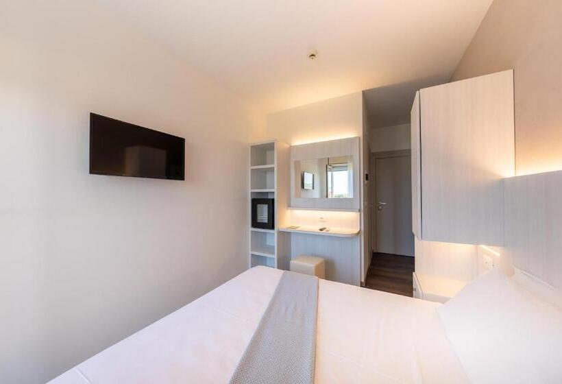 غرفة إقتصادية, Corfù