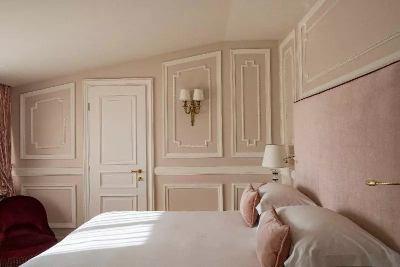 اتاق لوکس, D’inghilterra Roma – Starhotels Collezione