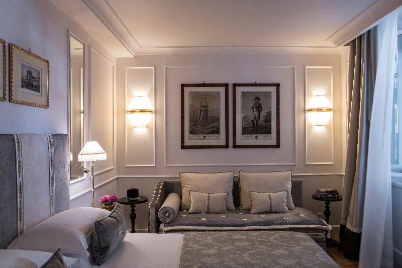 Camera Deluxe, D’inghilterra Roma – Starhotels Collezione