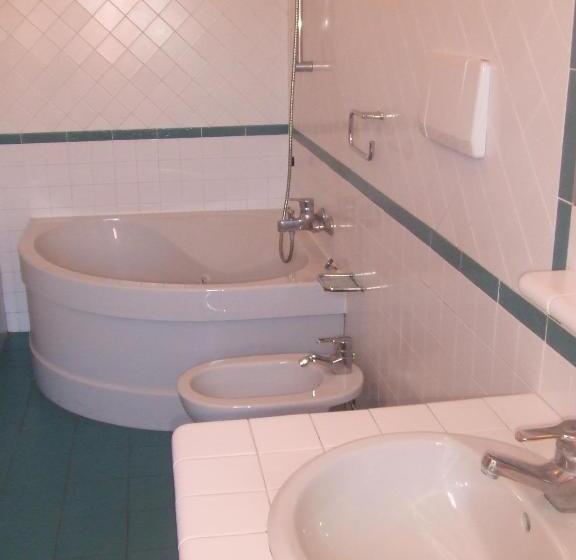 标准间, Da ö Vittorio Srl