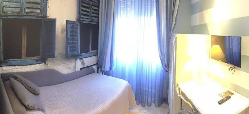 Comfort Kolmen Hengen Huone, Da ö Vittorio Srl