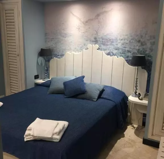 Comfort Kolmen Hengen Huone, Da ö Vittorio Srl